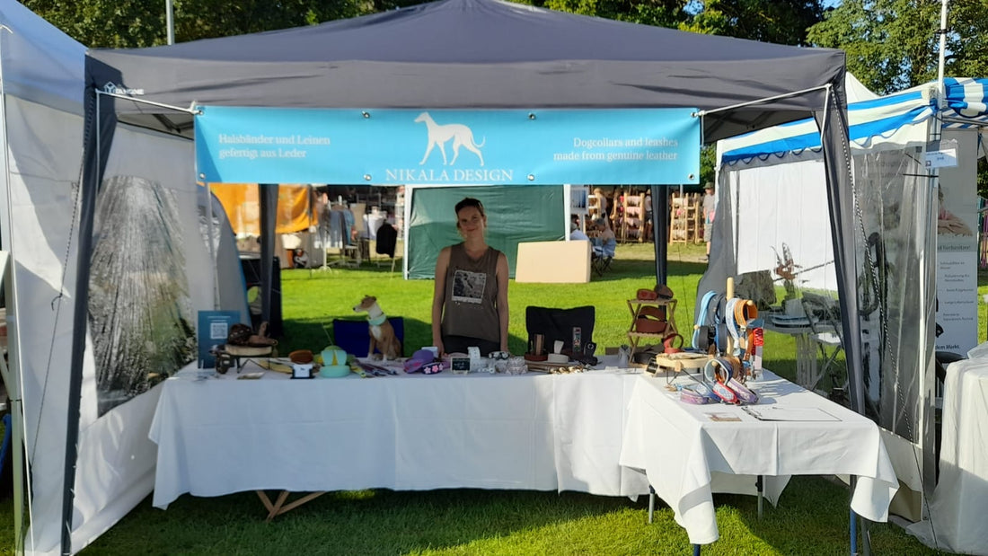Windhund-Herbstmarkt 2025: Entdecke handgefertigte Lederhalsbänder und Leinen an unserem Stand!