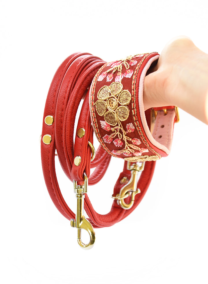 Sari Windhundhalsband aus rotem Leder mit passender Leine, sehr edel vernäht