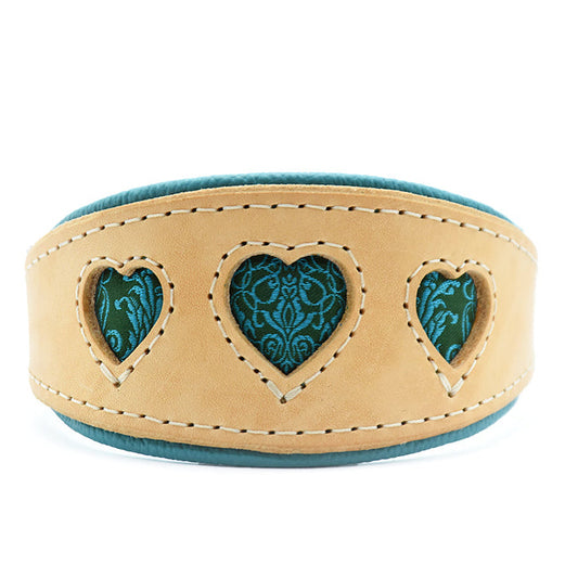 Windhundhalsband aus Geschirrleder mit herzförmiger Ausstanzung, türkis unterfüttert, maßgefertigtes Hundehalsband Leder