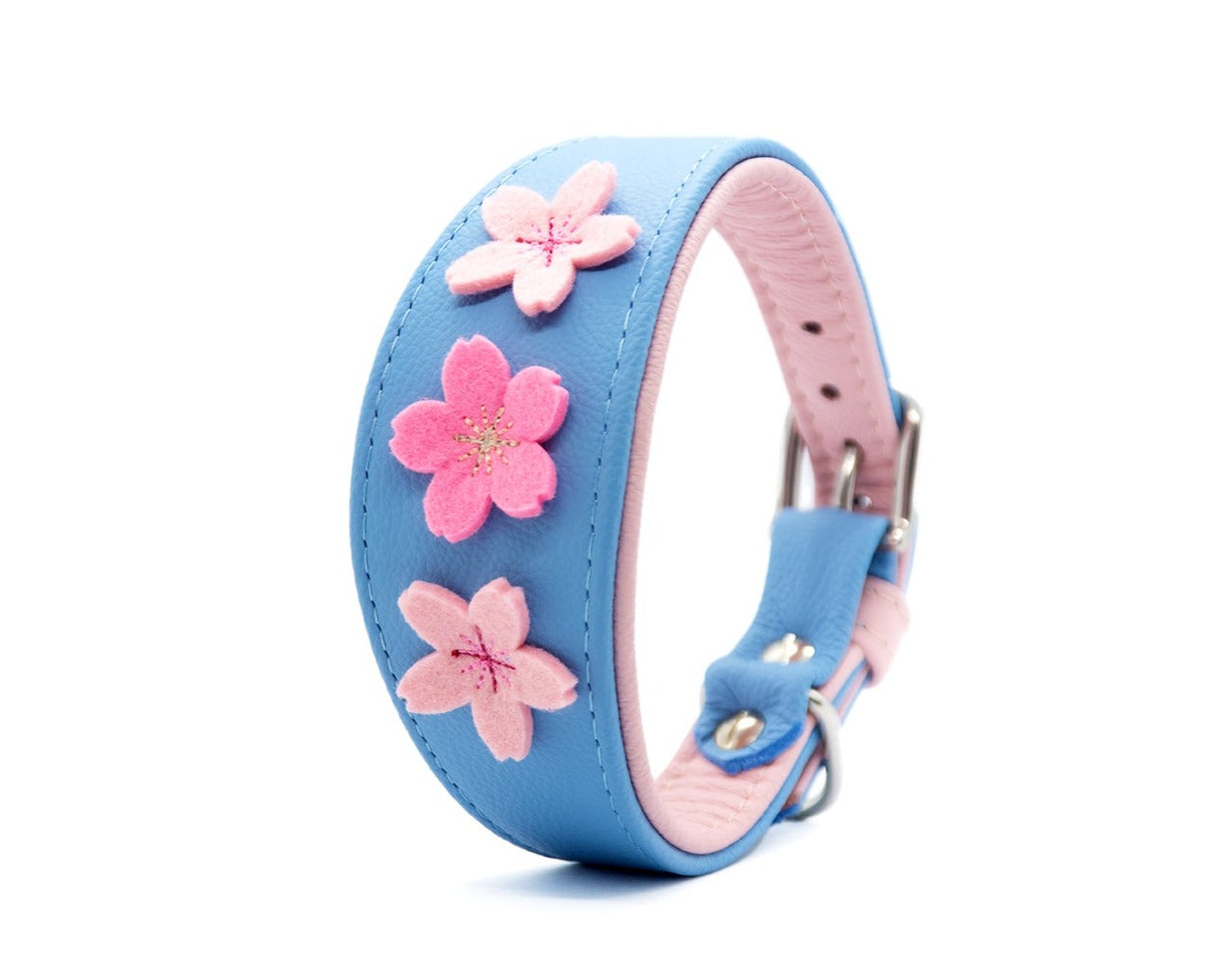 SAKURA Windhundhalsband aus Leder ❀ Gepolstertes Halsband mit Filzblüten