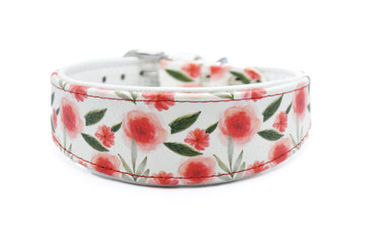 WILD ROSE Windhundhalsband ❀ Elegantes bedrucktes Kunstleder Halsband mit zarten Rosenmotiven
