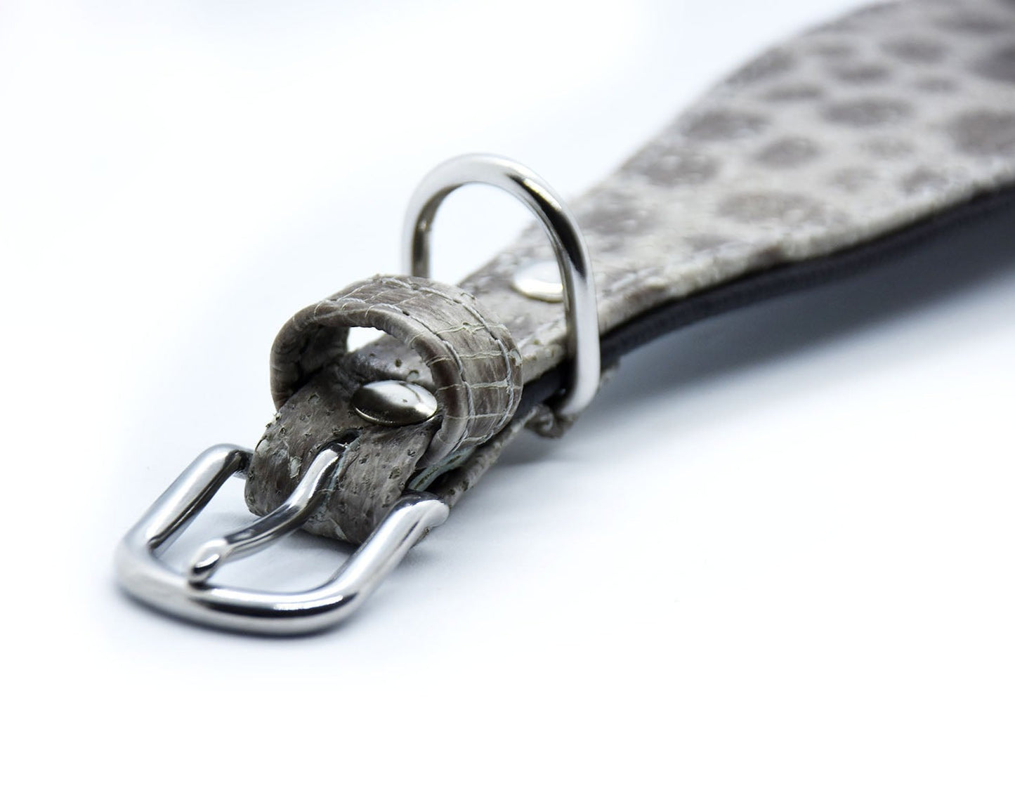 STEINBEIßER Halsband・Einzigartiges Fischleder-Halsband für Windhunde