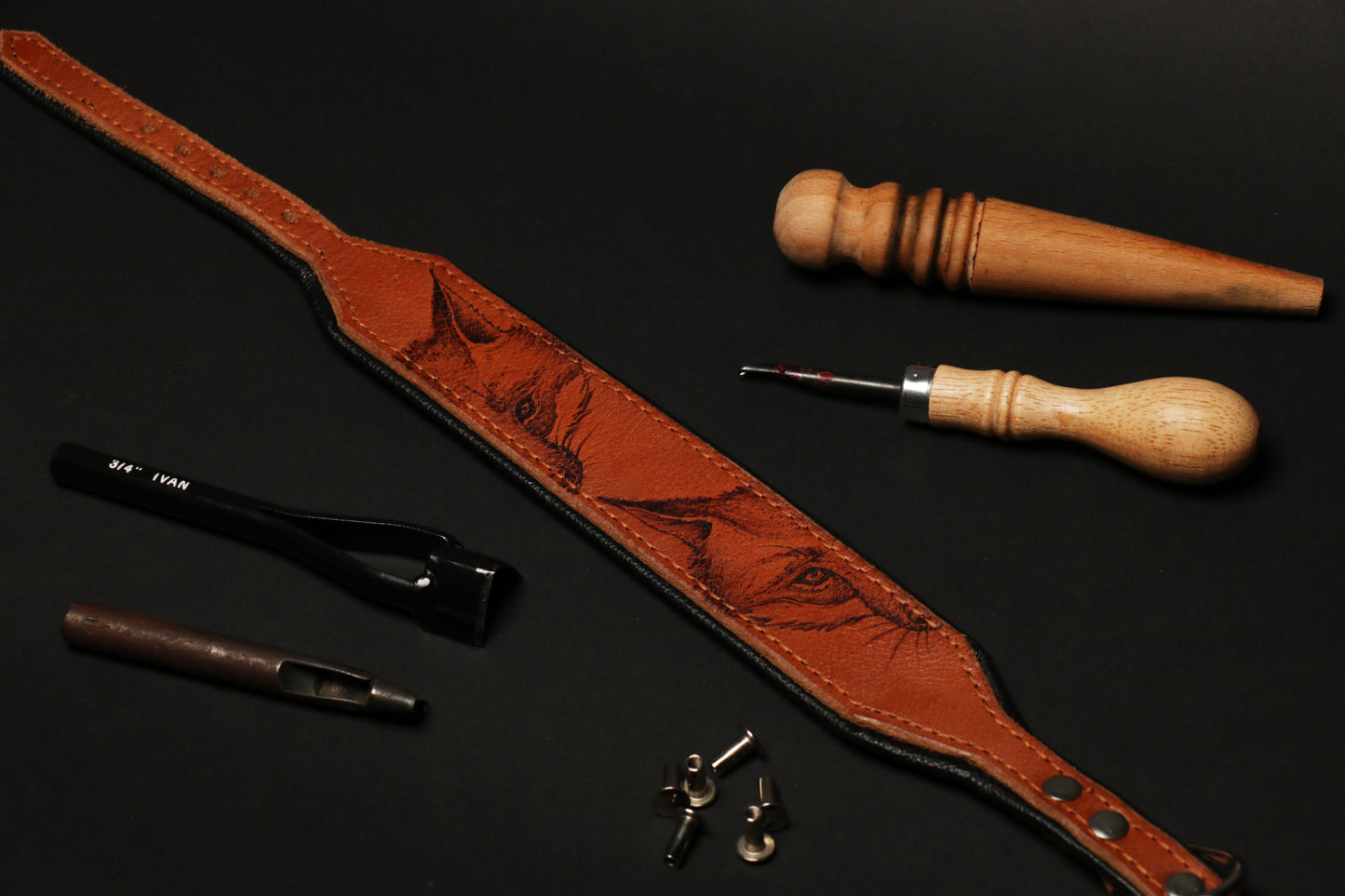 BRANDING Hundehalsband • Handgezeichnet und individuell