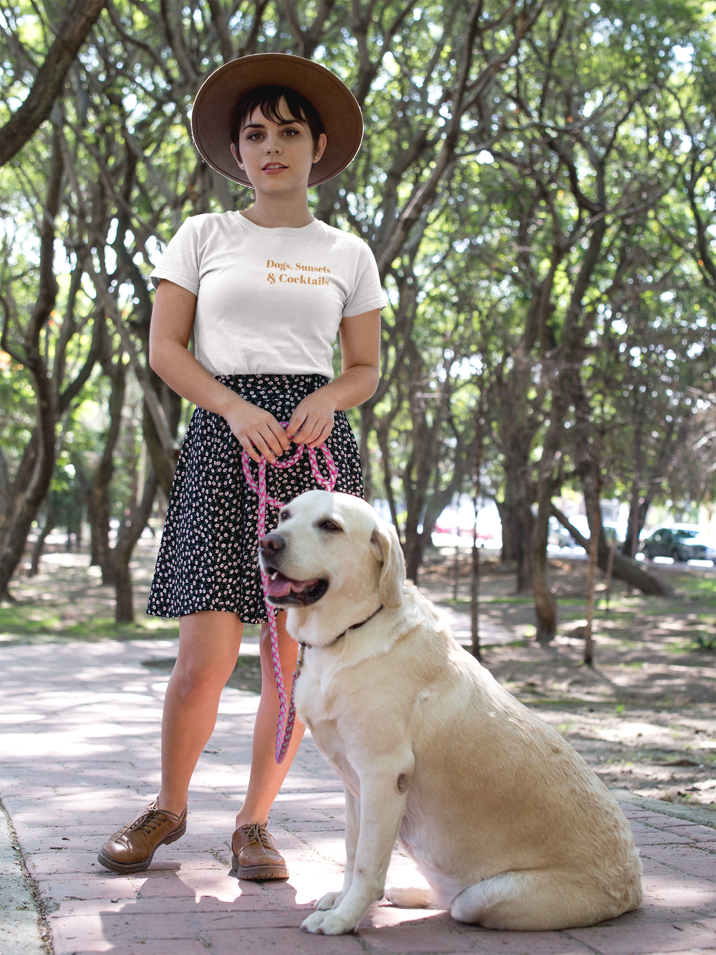 Shirt "Dogs, Sunsets and Cocktails"