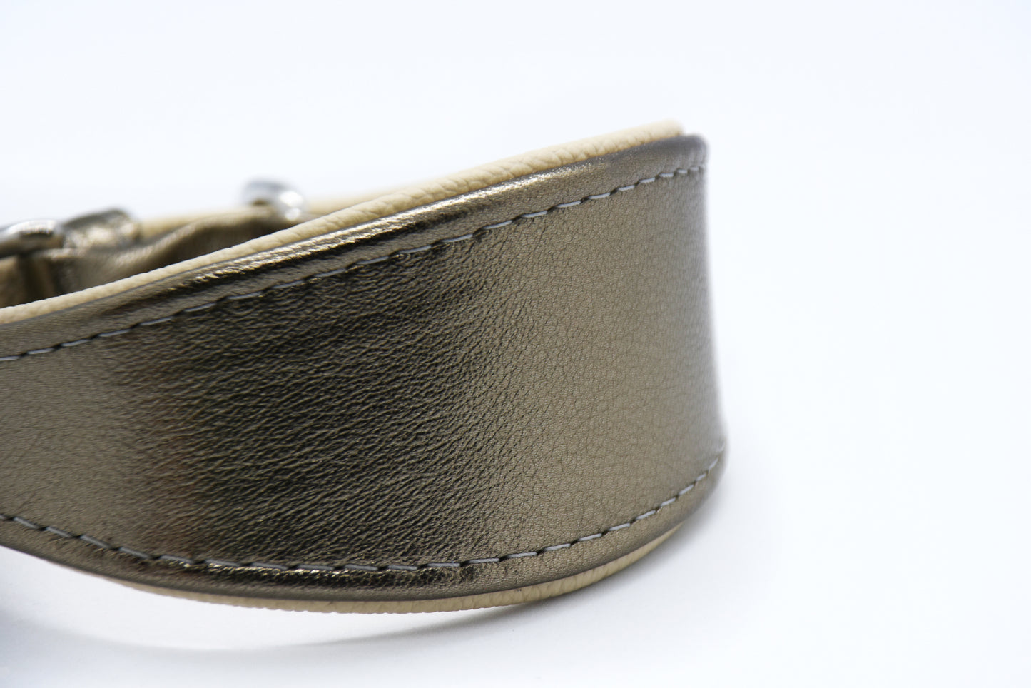 FUCILE・Exklusives Metallic Ziegenleder Halsband